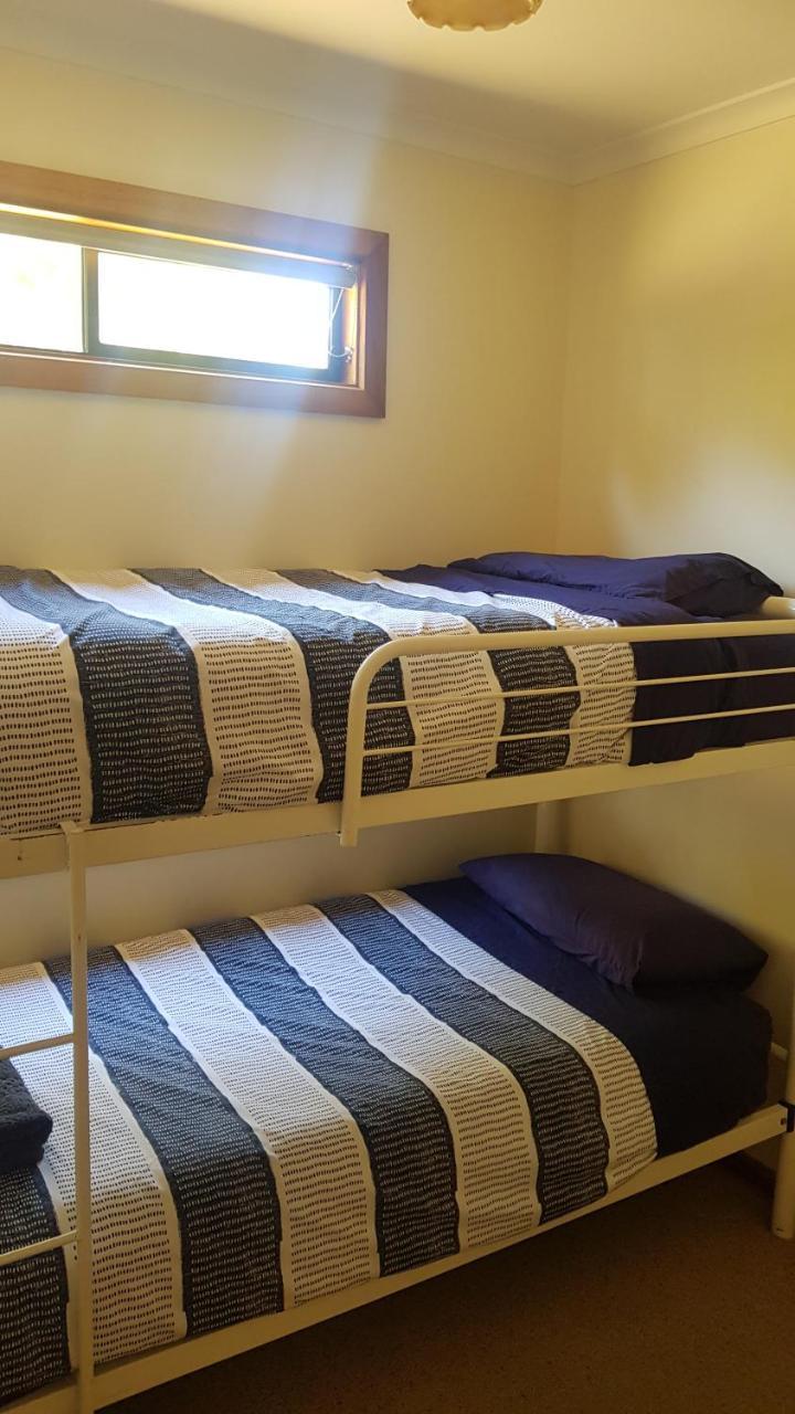 Parndana Hotel Cabins Екстериор снимка
